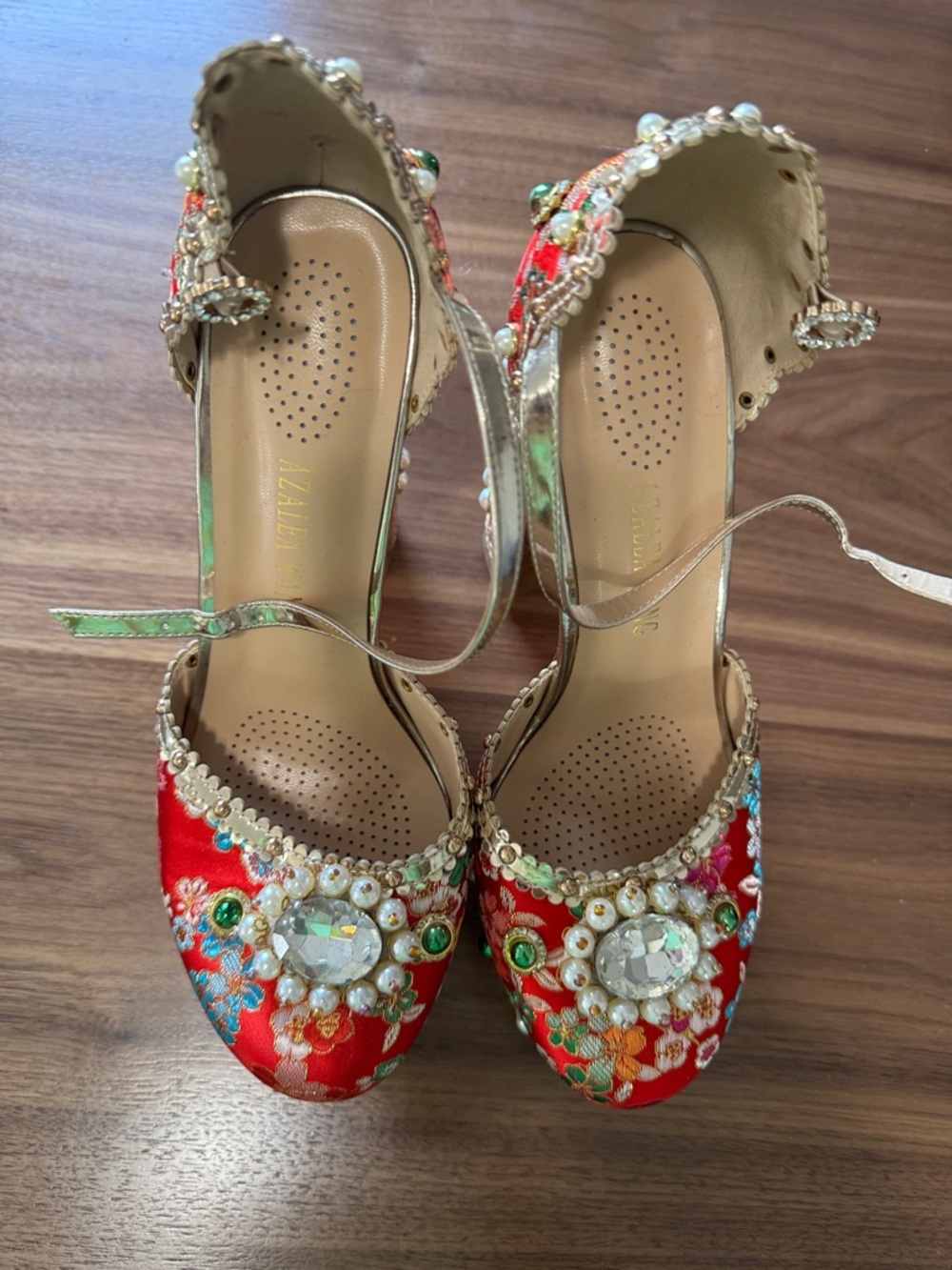 Azalea Wang fancy heels - Picture 2 of 12
